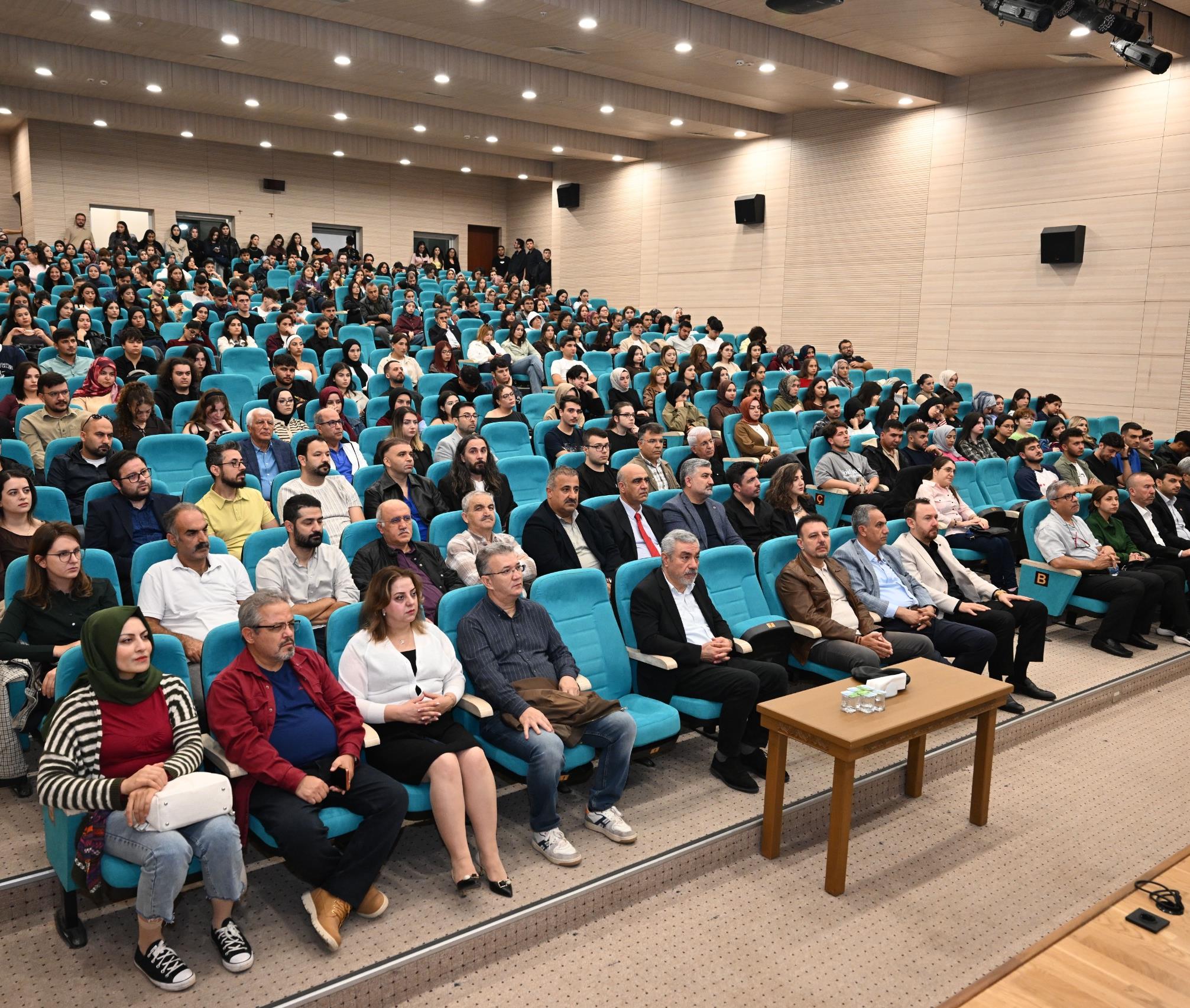 Açılış Dersi, Bağımlılık Gönüllülük Çalışmaları ve Oryantasyon Programı